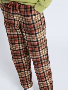 Vans Plaid Drawstring Pants in Rust, Beige & Black